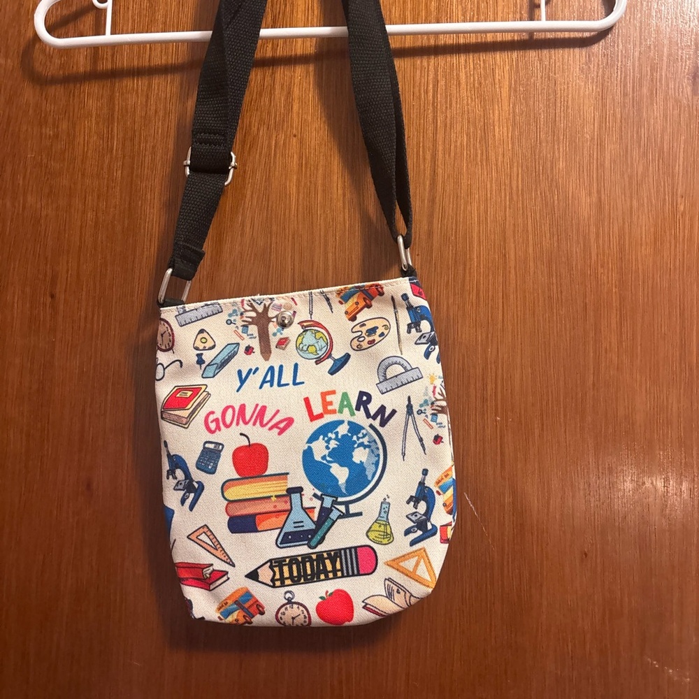 White 'Y'All Gonna Learn' Educational Print Crossbody Bag - Picture 9 of 15